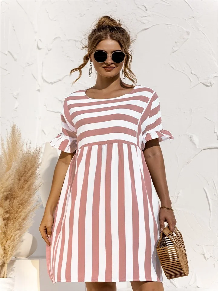 Loose Dress with Ruffled Stripes and Contrasting Colors