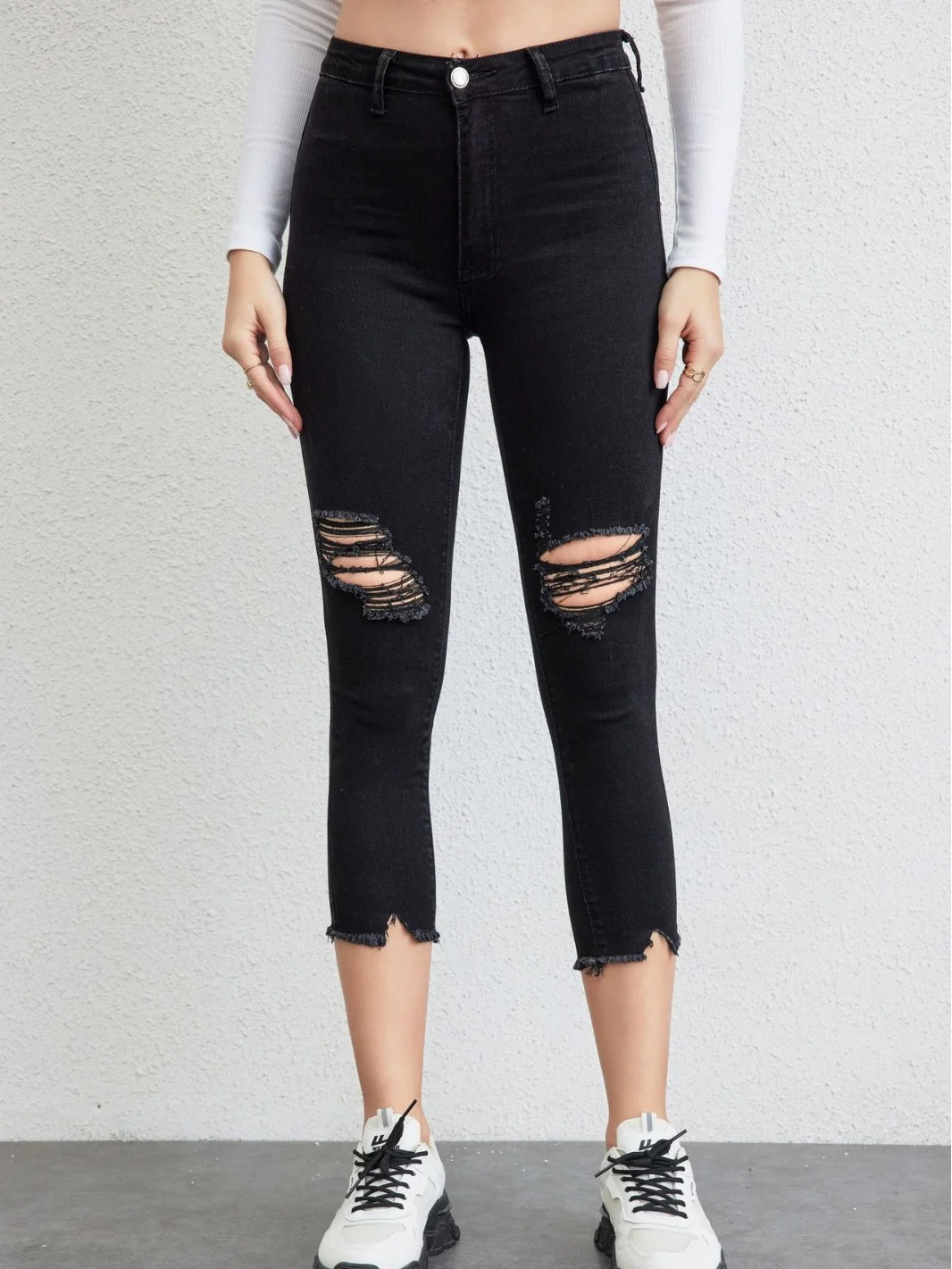 Women's Black Ripped Skinny Denim Jeans