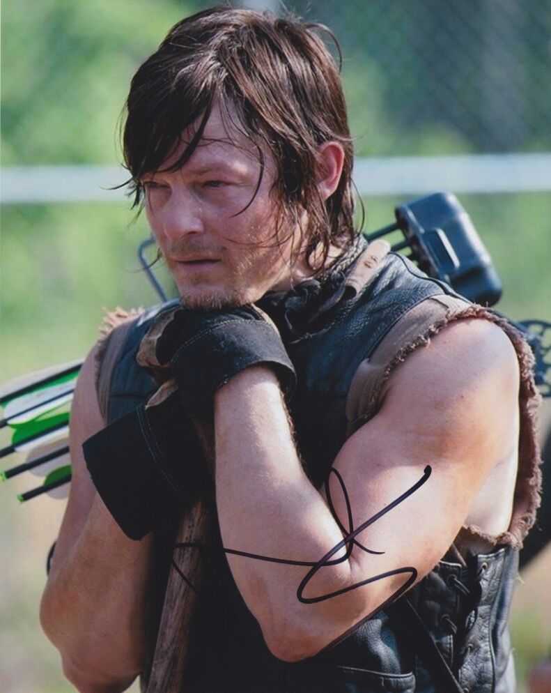 Norman Reedus (The Walking Dead) signed authentic 8x10 Photo Poster painting COA