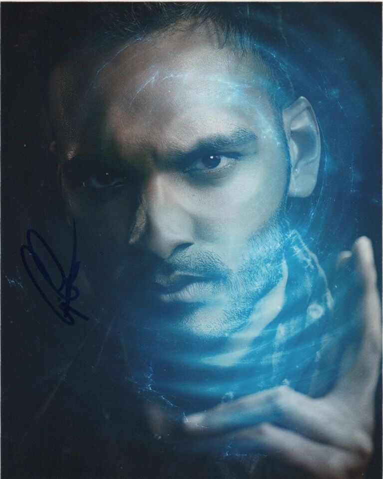 Arjun Gupta Magicians Autographed Signed 8x10 Photo Poster painting