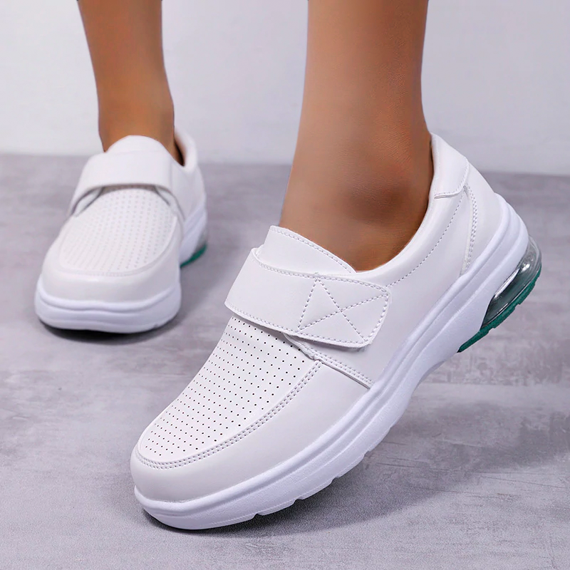Women's Healthcare Nursing Shoes Lightweight Comfortable Restaurant Loafer