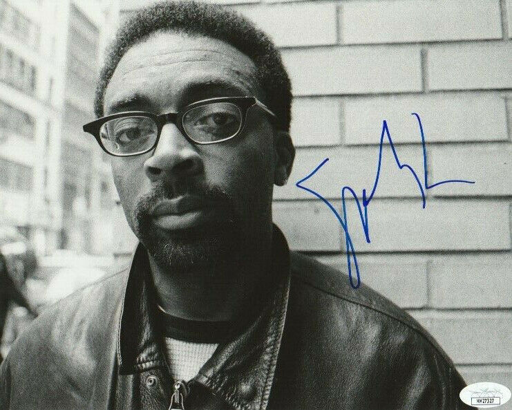 LEGENDARY DIRECTOR SPIKE LEE SIGNED B&W 8x10 Photo Poster painting! DA 5 BLOODS CLOCKERS JSA COA