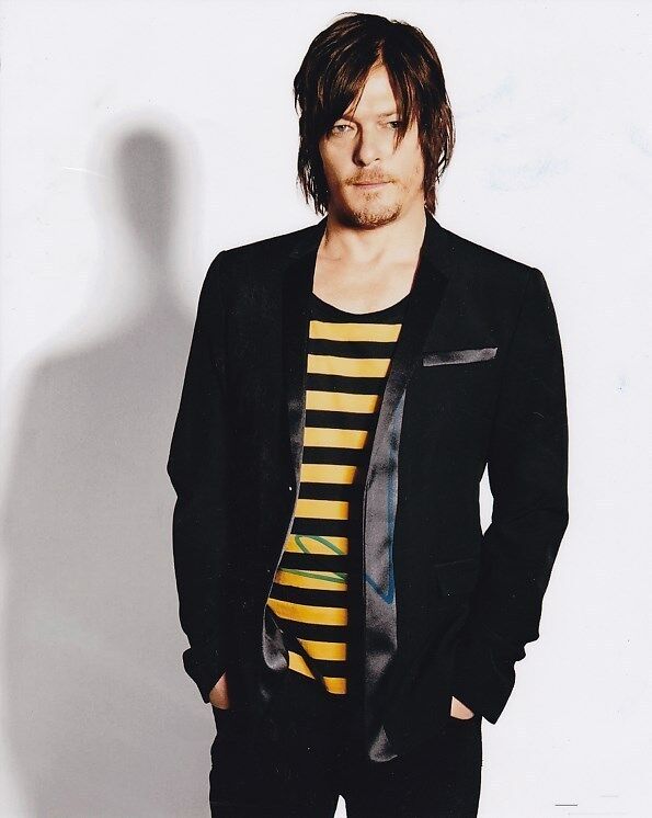 NORMAN REEDUS signed autographed Photo Poster painting