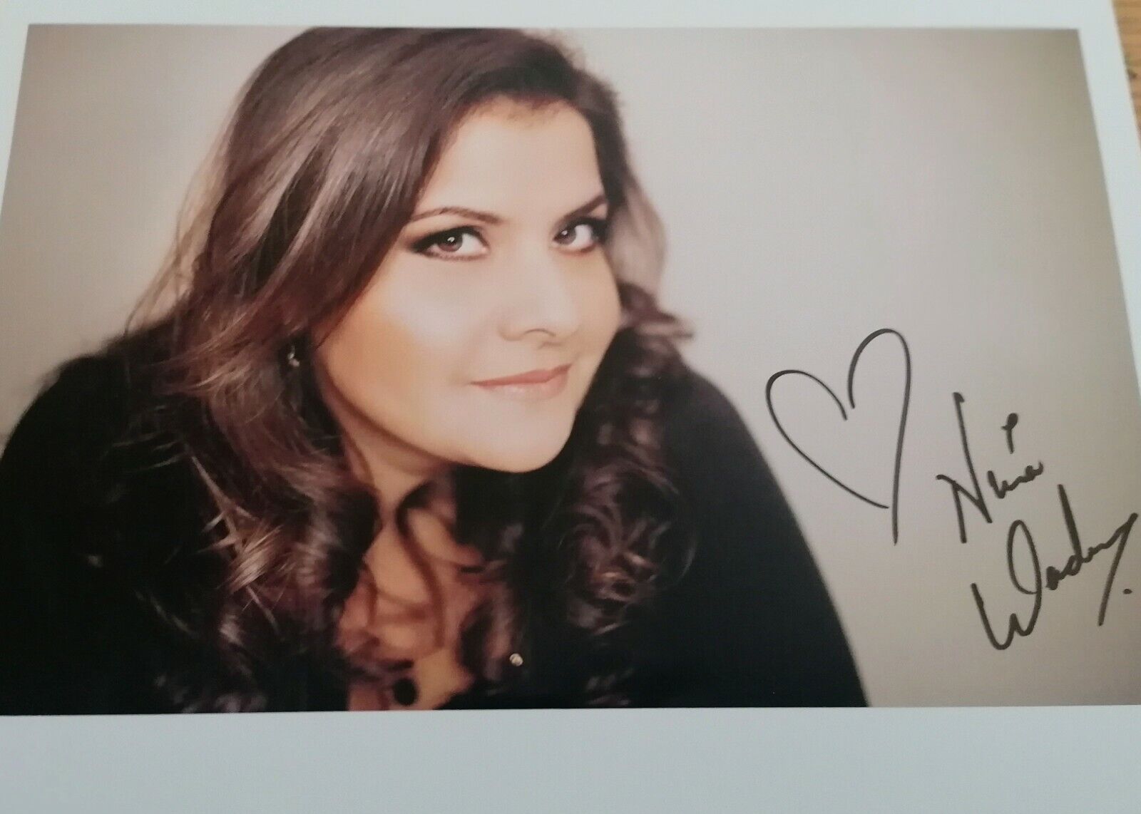 NINA WADIA SIGNED Genuine 8 X 10 COLOUR EASTENDERS Photo Poster paintinggraph