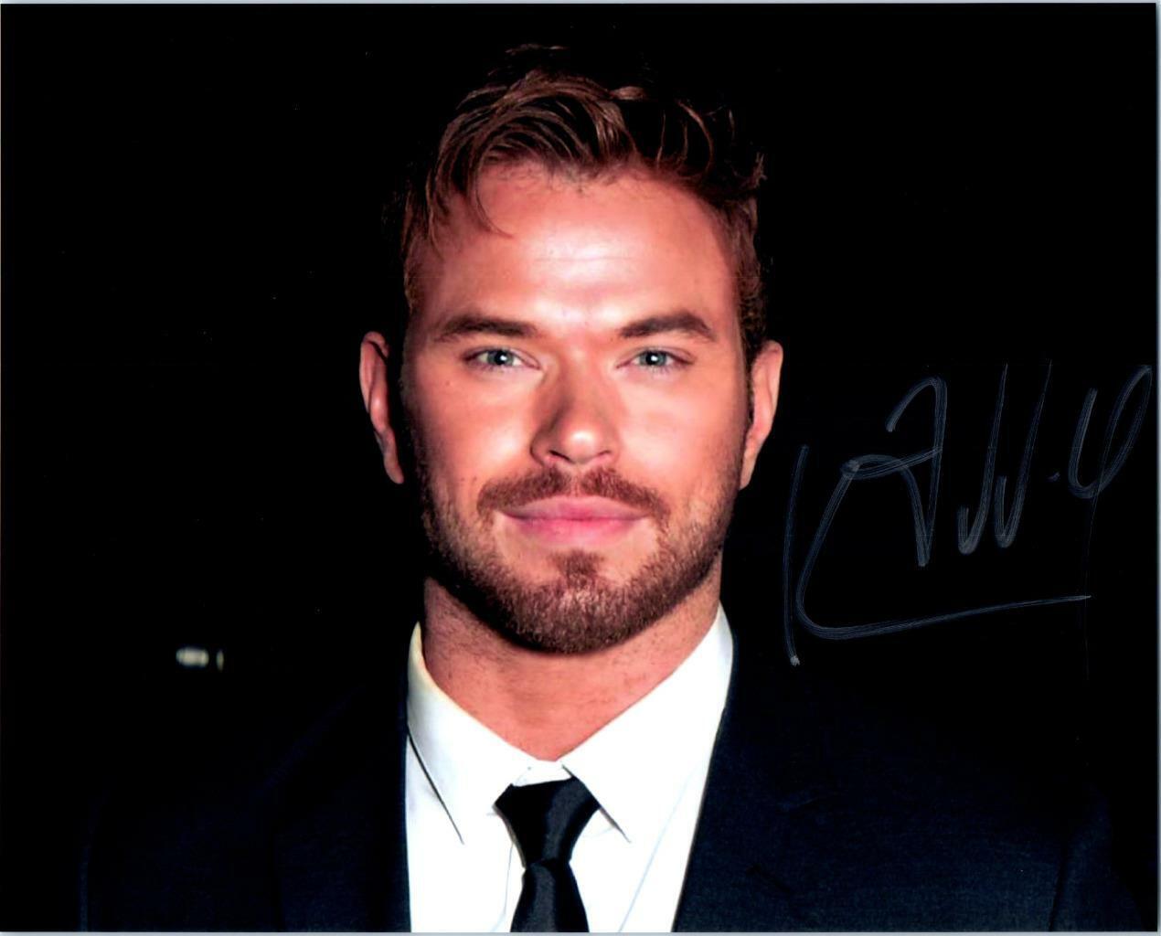 Kellan Lutz autographed 8x10 Photo Poster painting signed Picture Very Nice and COA