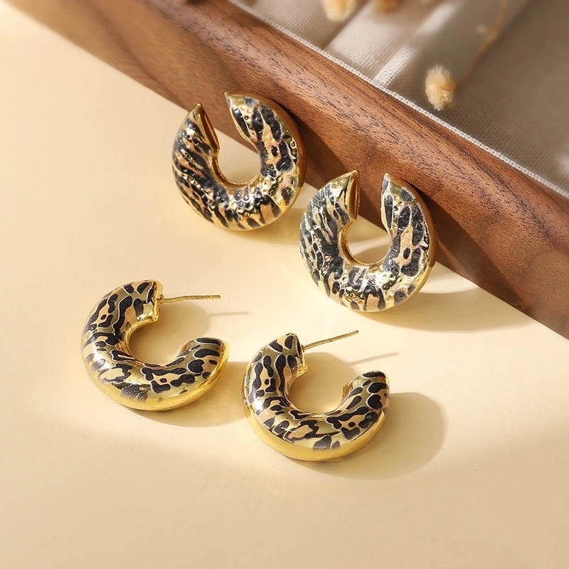 1 Pair Vintage Style C Shape Snake Pattern Leopard Plating Copper 18K Gold Plated Ear Cuffs Ear Studs