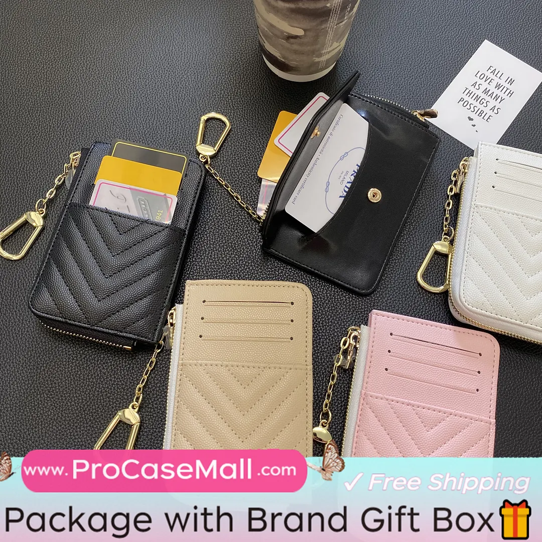 Gucci Elegant Leather GG Multi-Slot Wallet Card Holder