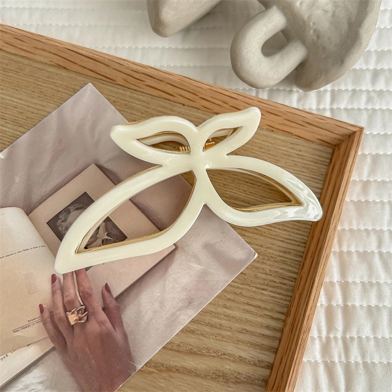Women’s IG Style Sweet Butterfly Imitation Acetic Acid Metal Hollow Out Hair Claws