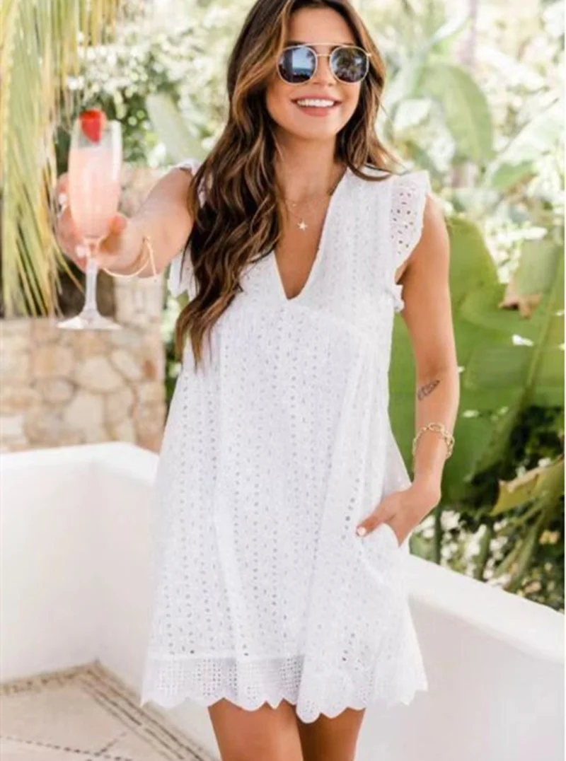 Ueong Ueong New Lace Jacquard Hollow-Out V-Neck Dress With Cloth Shorts In Her Pocket