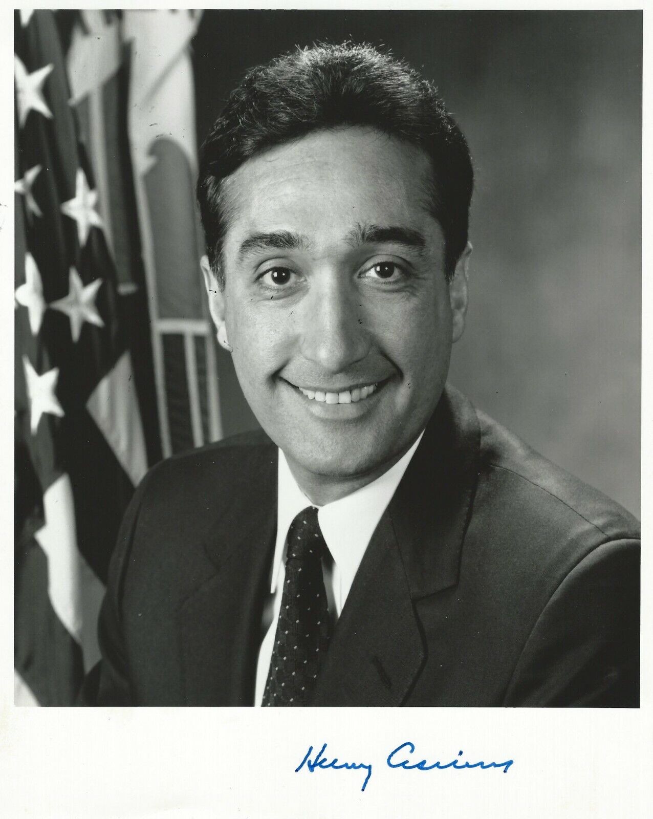 Autographed Signed 8x10 Photo Poster painting: HUD Sec. of Housing Henry Cisneros