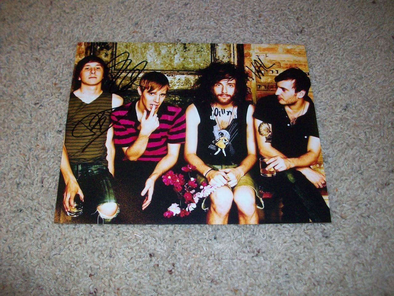 BEAR HANDS BAND SIGNED 8x10 Photo Poster painting E DILLON RAU +3 AUTOGRAPH DISTRACTION GIANTS