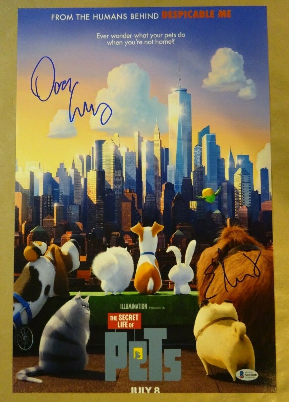 Signed STONESTREET CARVEY Autographed SECRET LIFE OF PETS 12x18