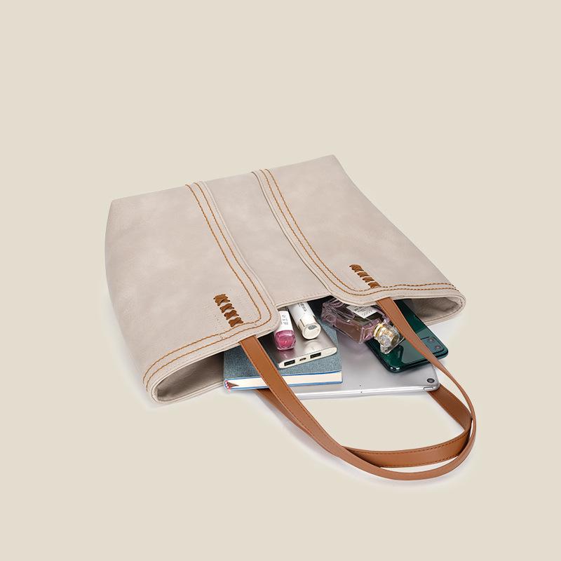 Large Capacity Shoulder Bag Women Summer New Fashion Simple Commuter Bag Sense Portable Tote Bag