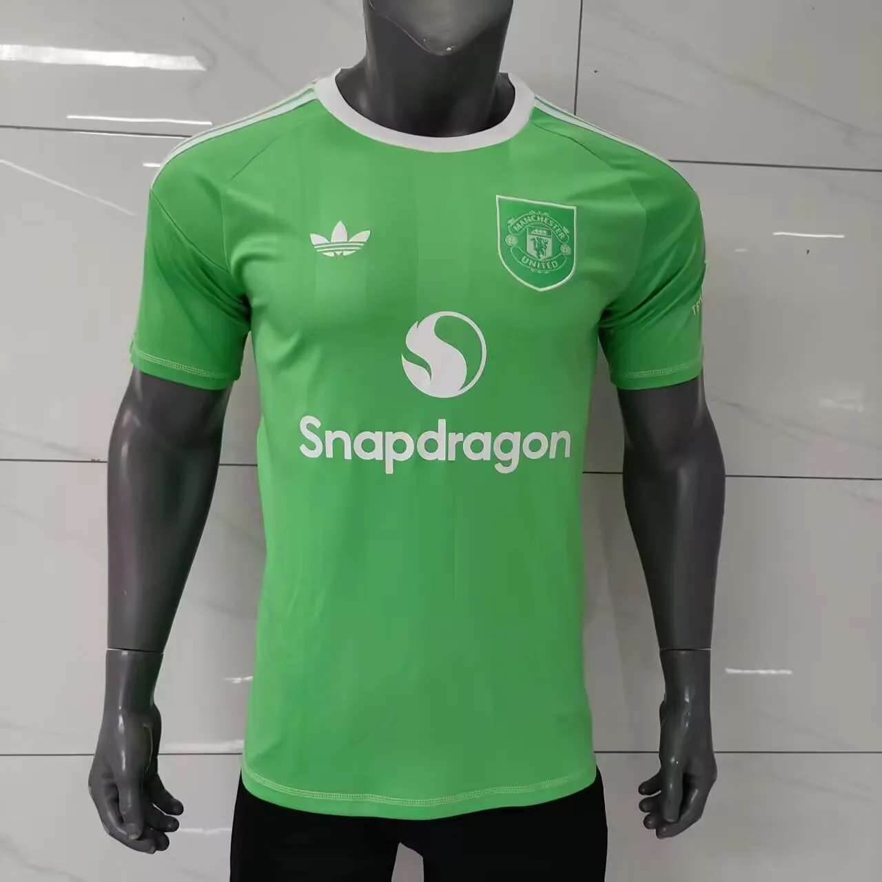 2025/2026 Player Version Manchester United Training Clothes Green Football Shirt 1:1 Thai Quality
