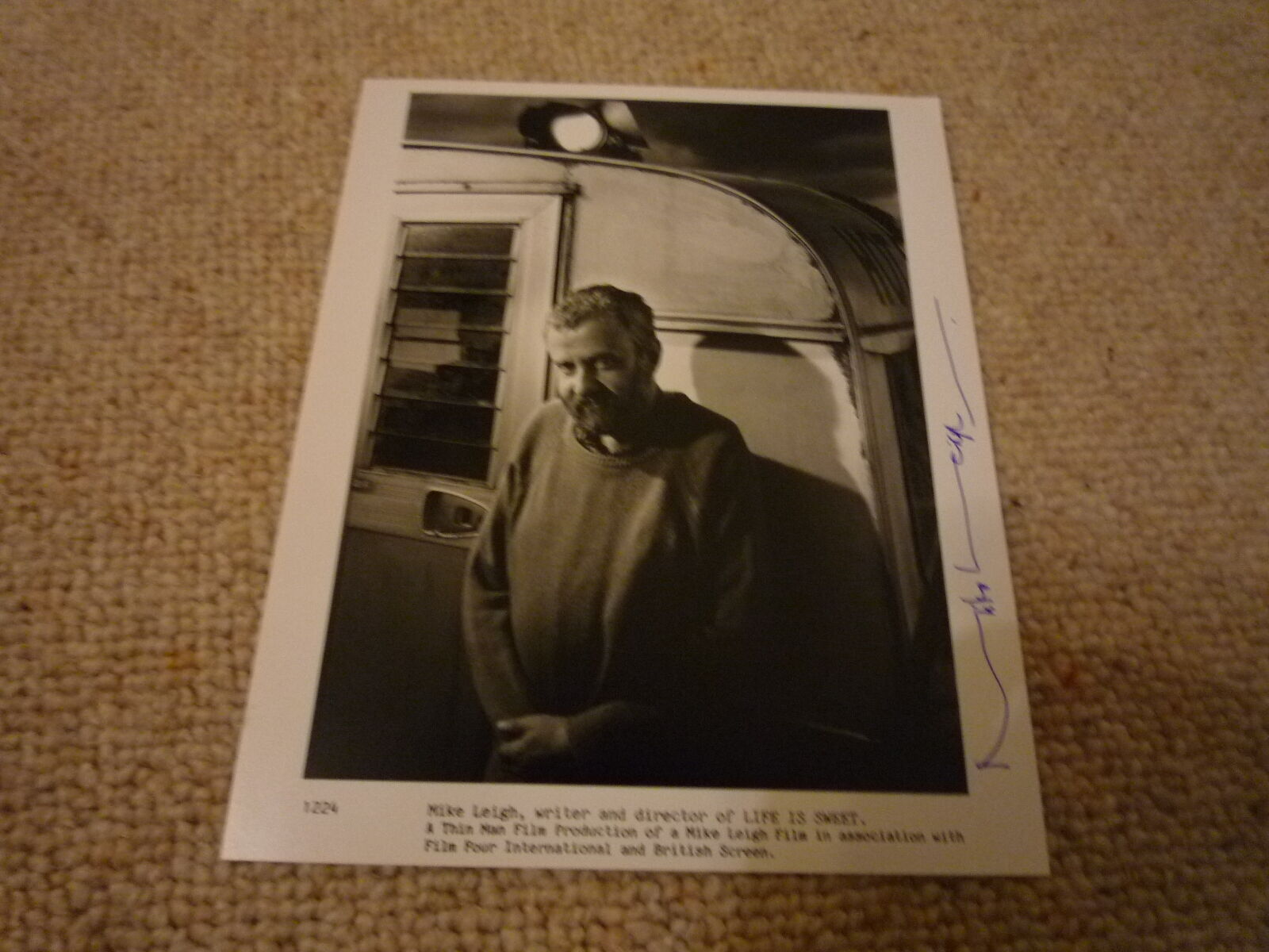 MIKE LEIGH signed autograph In Person 8x10 20x25 cm DIRECTOR