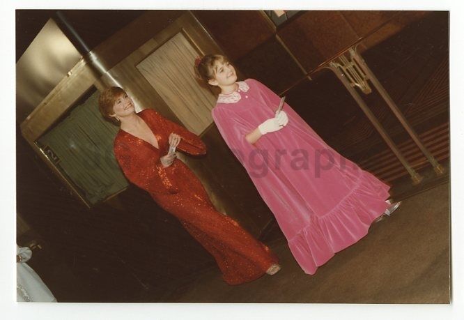 Drew Barrymore & Bonnie Franklin - Original Vintage Photo Poster painting - Peter Warrack