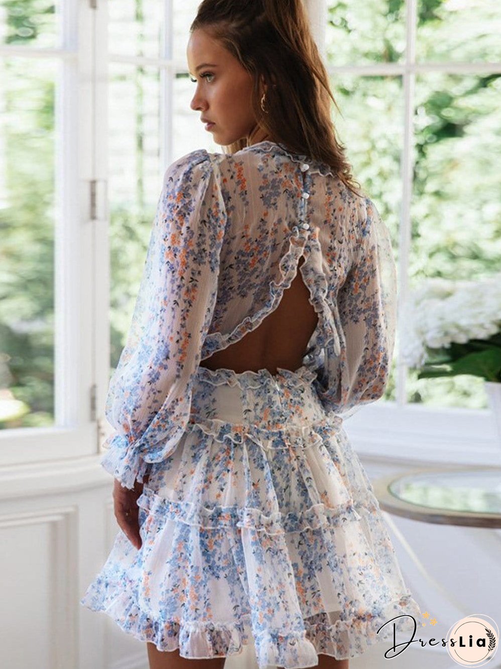 Feminine Floral Dress with V-Neck