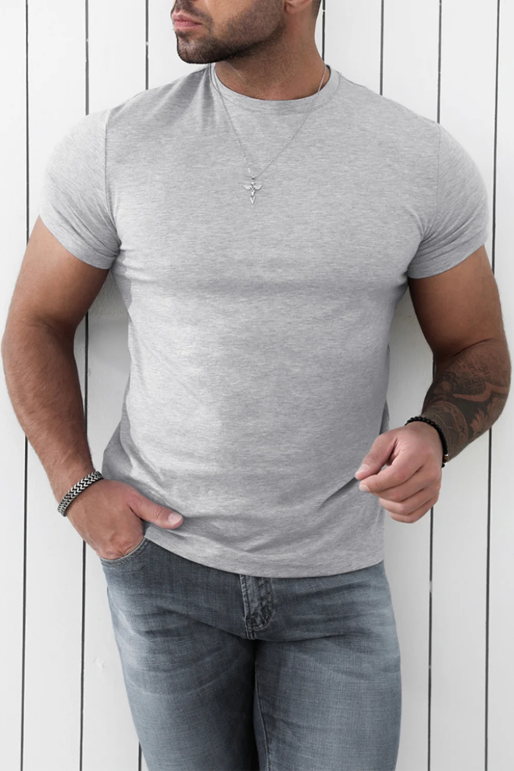 Gray Solid Color Crew Neck Men's T-shirt | IFYHOME
