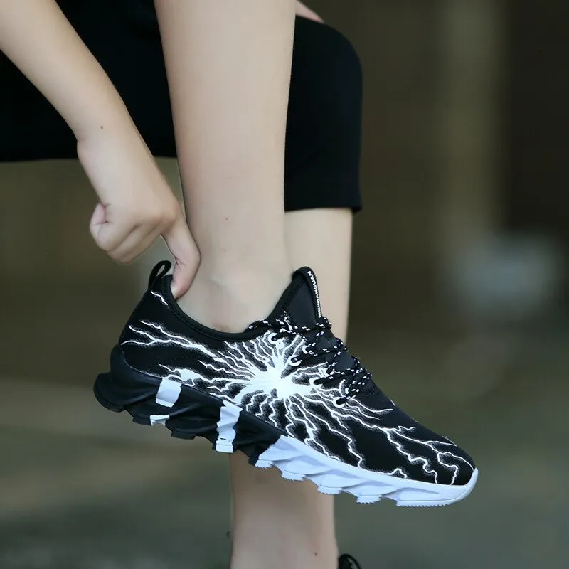 Fashion sports shoes men's breathable shoes 2021 new Korean warm sports casual shoes running shoes for men and women36-48