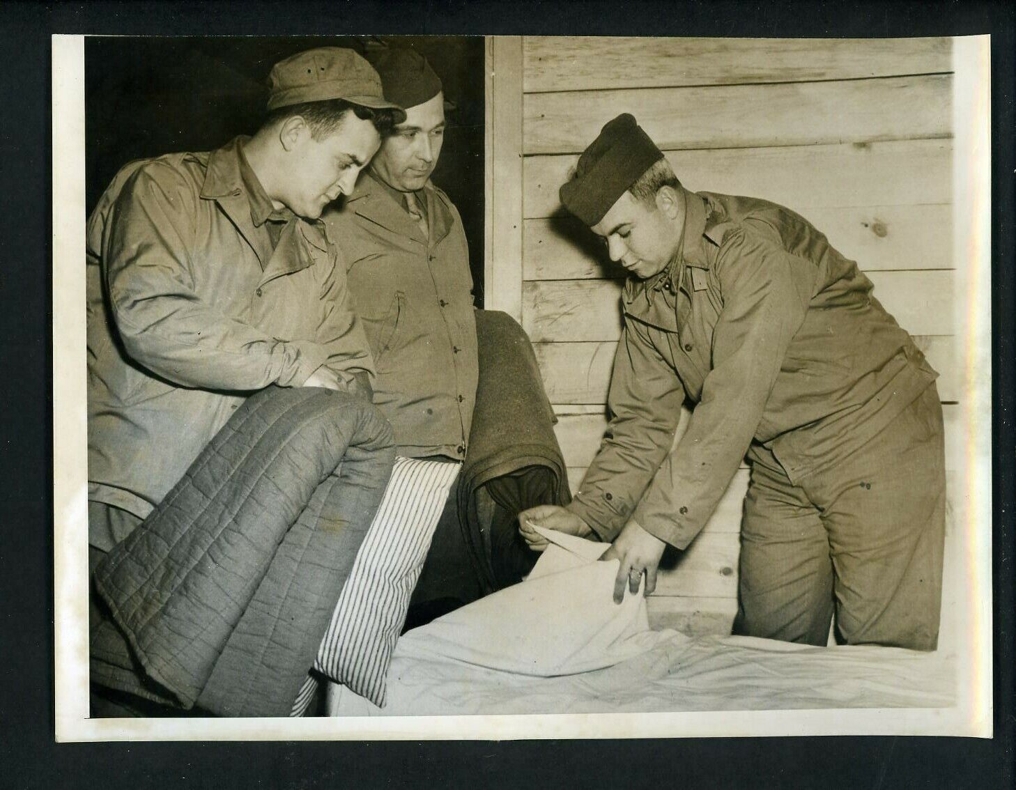 Private Tony Canadeo at Fort Sheridan 1944 Press Photo Poster painting Green Bay Packers