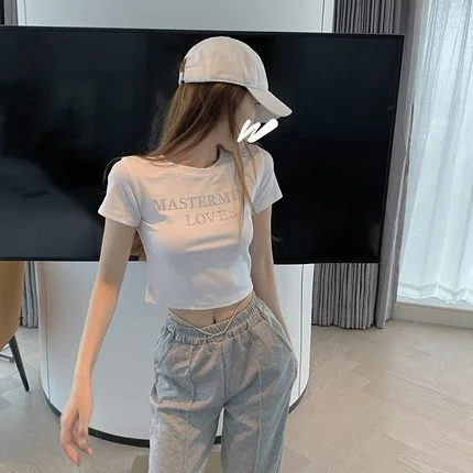 Uveng Uveng Celebrity Bottom Shirt High Waist Crop Short Jacket Women Hot Diamond Letter Slim Summer Short-Sleeved T Shirt Women Ins Tide