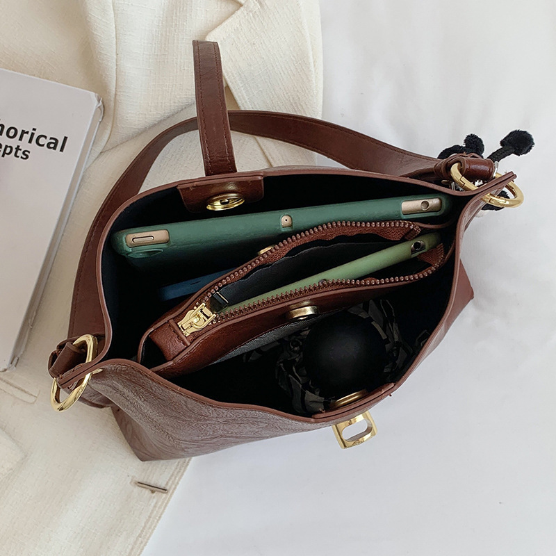 Vintage Bucket Bag High Capacity Premium Touche Shoulder Bag