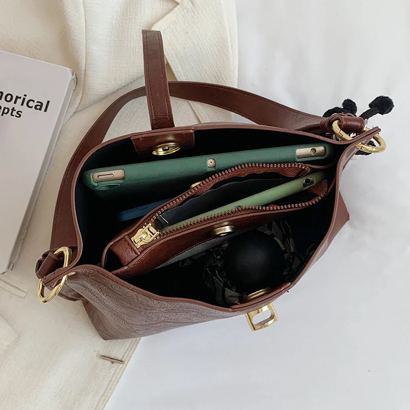 Vintage Bucket Bag High Capacity Premium Touche Shoulder Bag