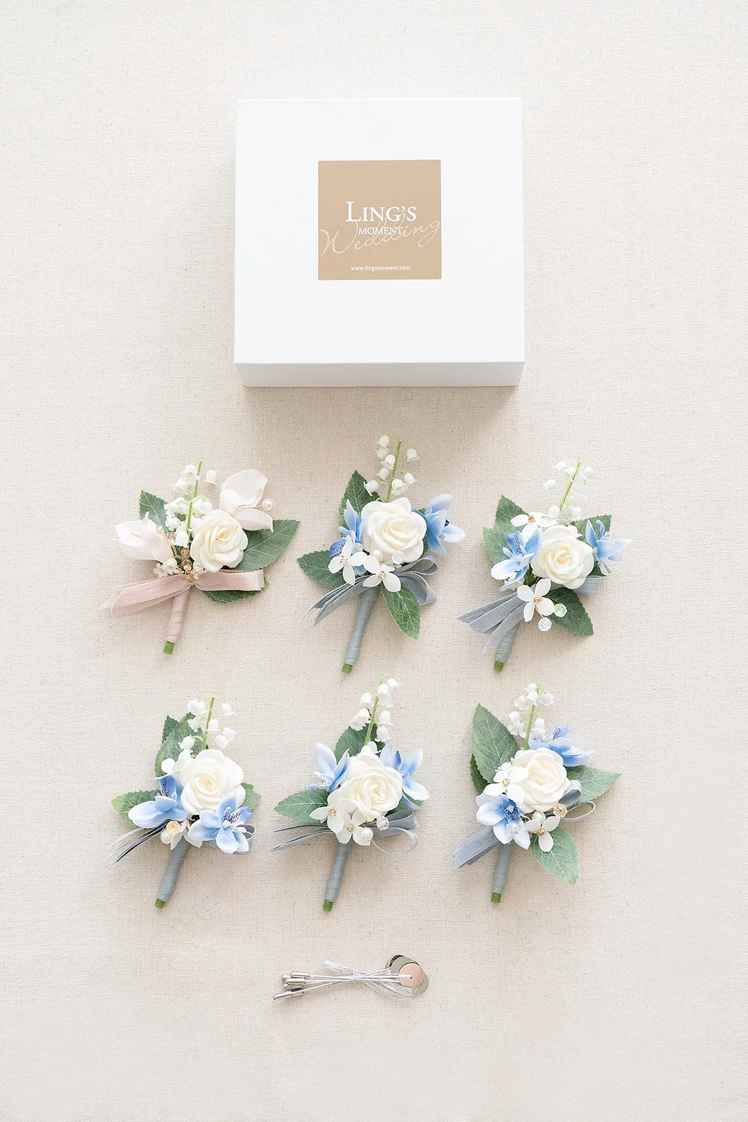 Boutonnieres in English Pastel