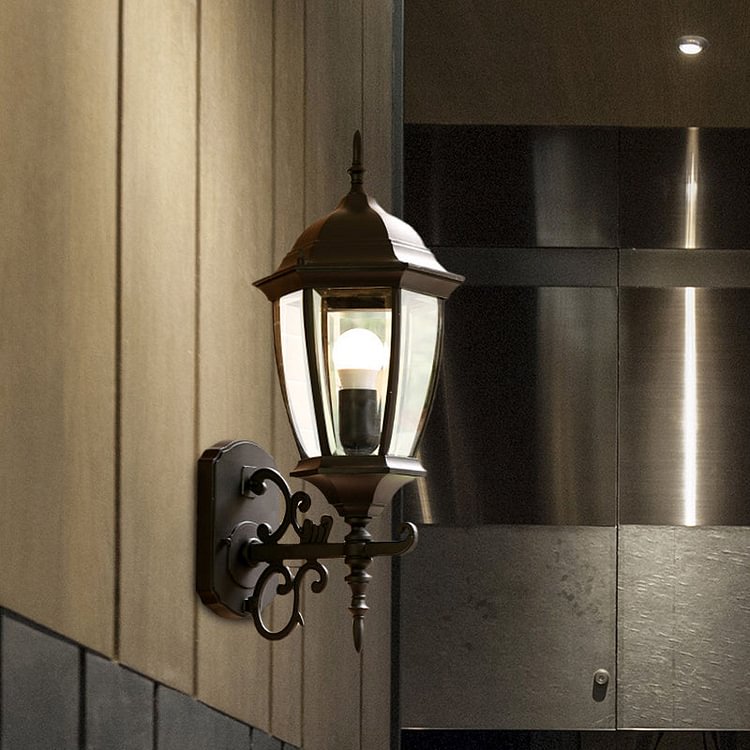 Clear Glass Pinecone Sconce Light Lodges 1 Head Outdoor Wall Mounted Lamp in Black/Bronze
