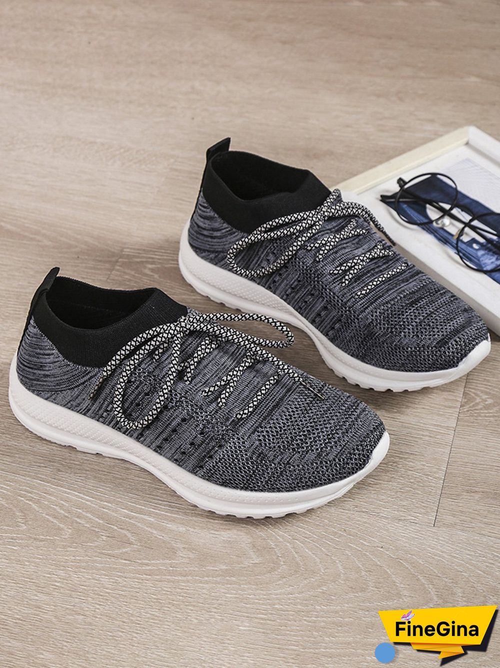 Flyknit Lightweight Soft Sole Lace-Up Sneakers