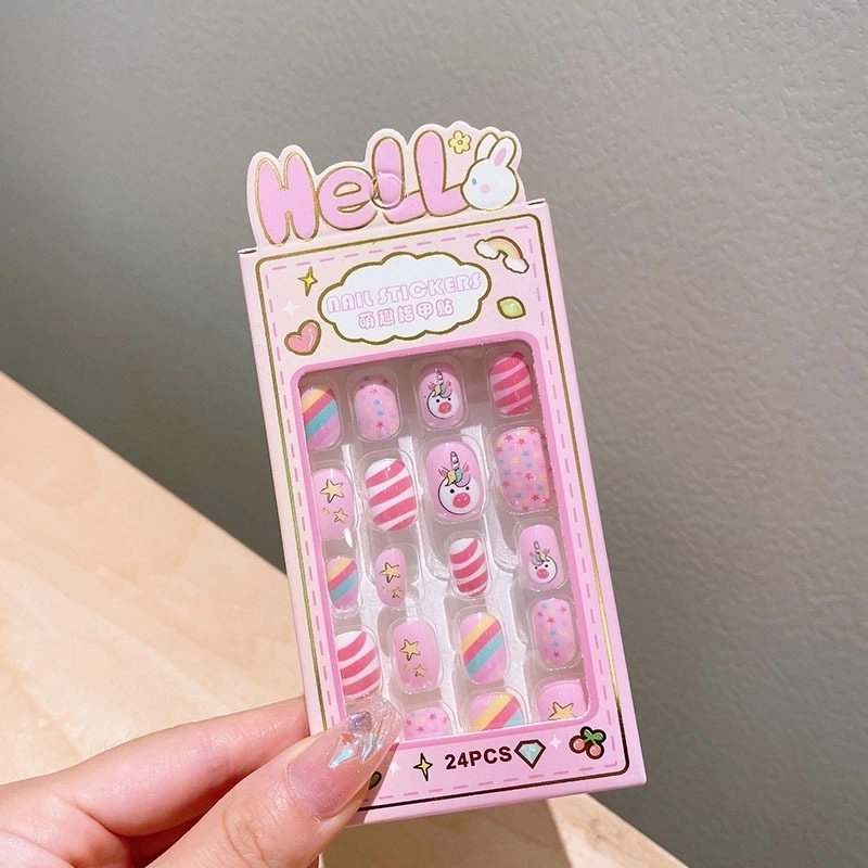 Cute Cartoon Character Stripe Plastic Nail Patches 1 Set