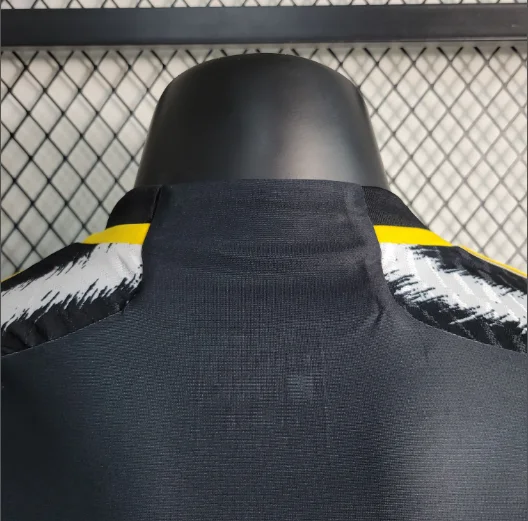 23/24 Juventus Home Player Version Men's Football T-Shirt Thai Quality