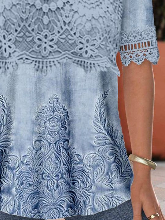 Women's Short Sleeve V-neck Lace Graphic Top