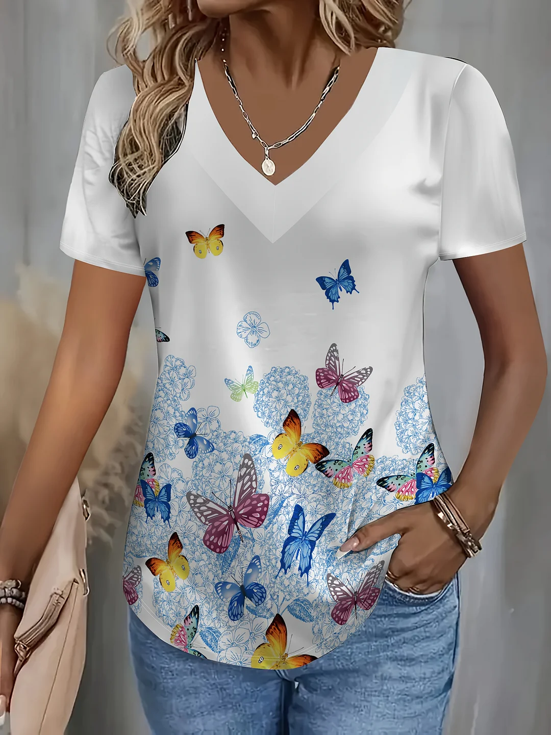 Women's Stylish V-Neck T-Shirt With Vibrant Butterfly Print - Short Sleeve, 3d Printed Design, Casual & Fashionable Top For All Seasons, Casual Wear | Vibrant Print Top | Detailed Print, Ladies T Shirt | IFYHOME