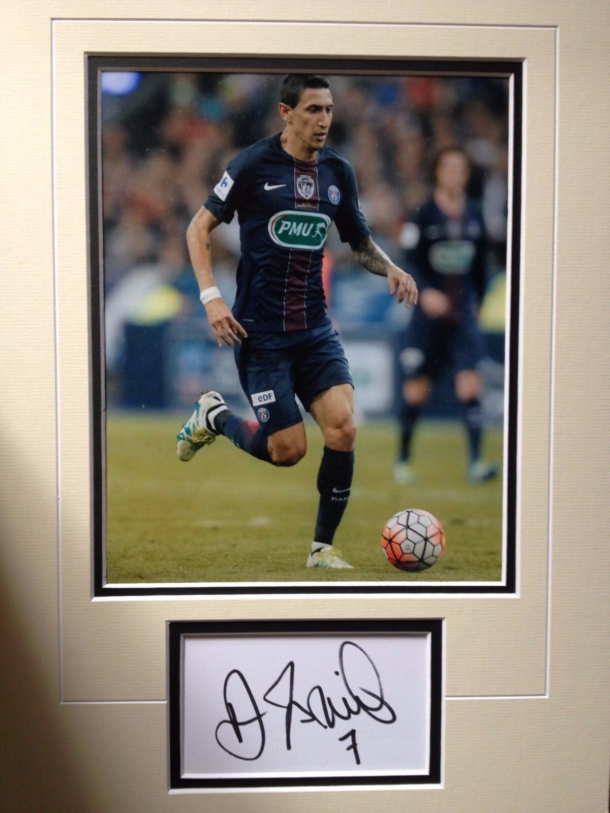 ANGEL DI MARIA - PARIS ST GERMAN FOOTBALLER - STUNNING SIGNED Photo Poster painting DISPLAY