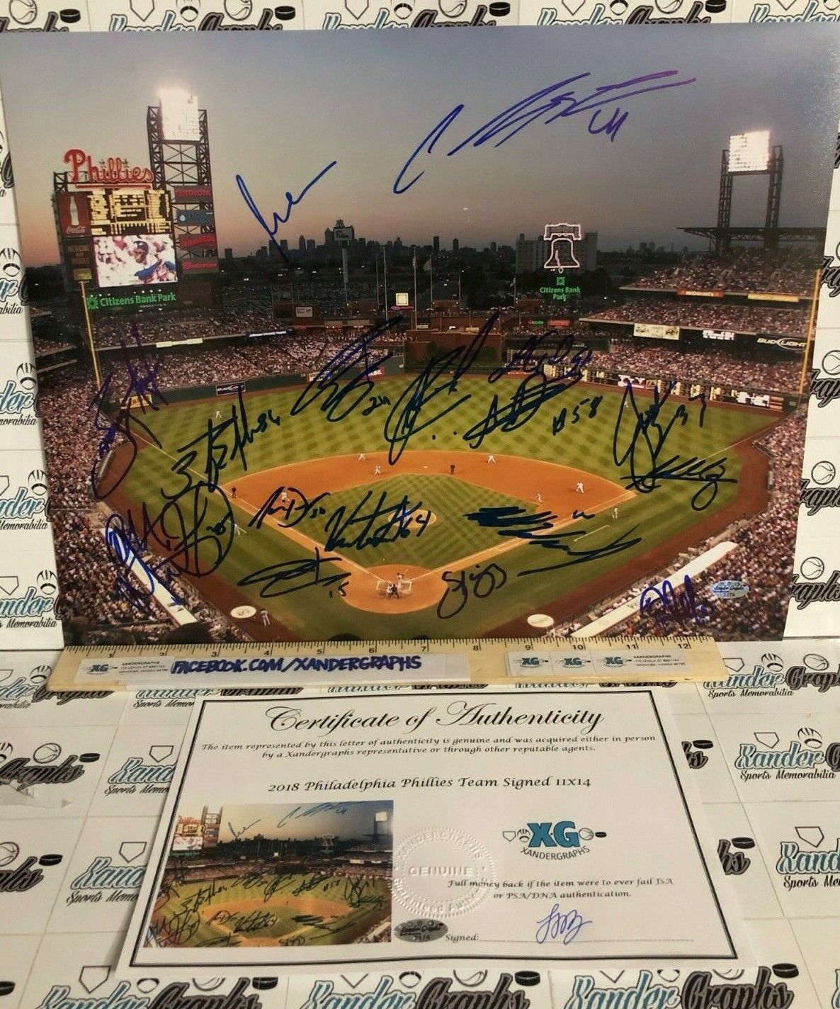 2018 PHILADELPHIA PHILLIES TEAM SIGNED 11X14 Photo Poster paintingGRAPH KAPLER NESHEK +17-COA