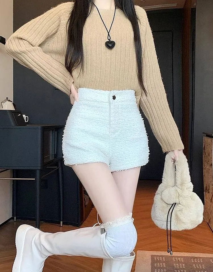 Classic Tweed Shorts for Women with Functional Side Pockets