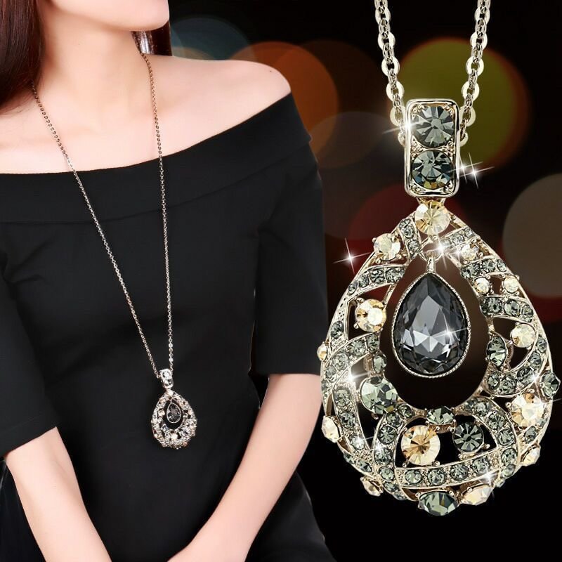 2022 New/ Autumn And Winter  Obsidian Sweater Necklace