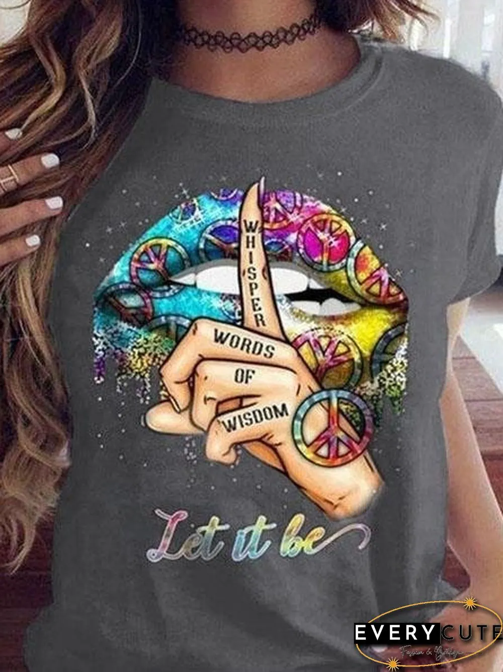 Shut Up Gesture Lips Print Round Neck Short Sleeve T-Shirt