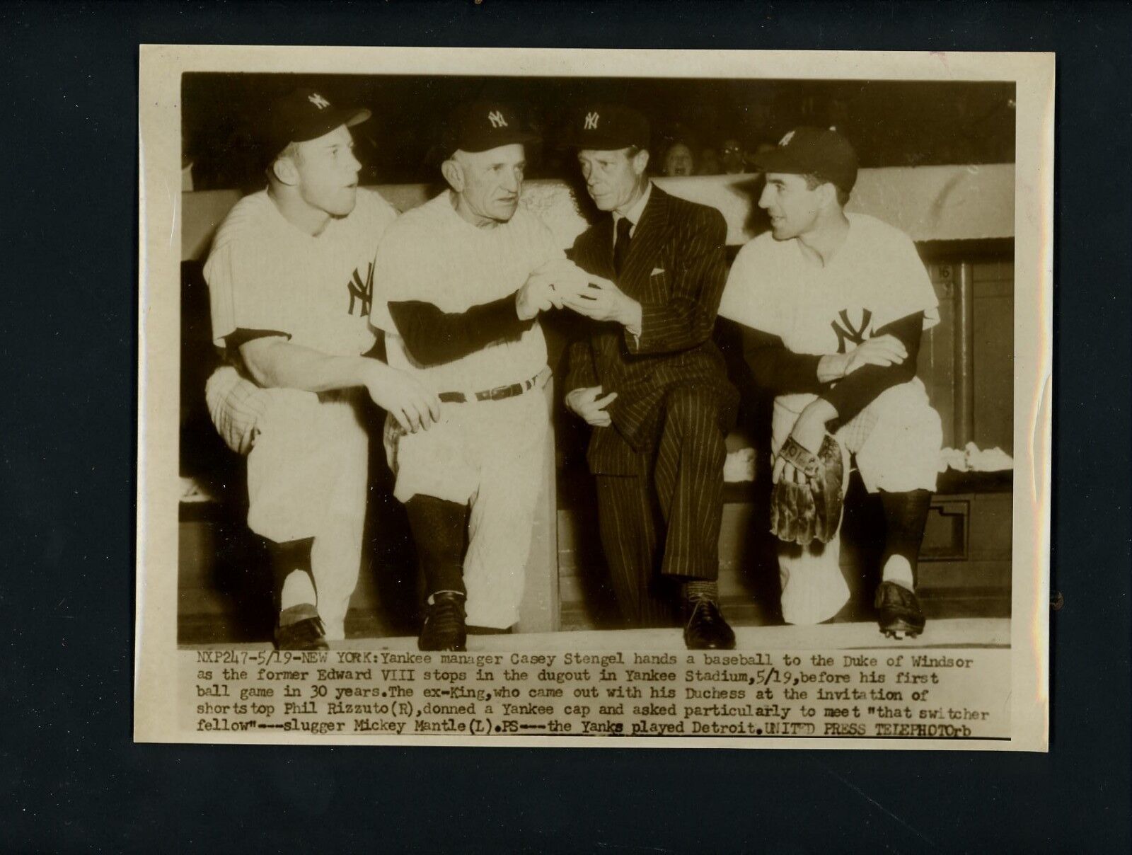 Former King of England Edward Press Photo Poster painting Yankee Stadium Mickey Mantle Stengel