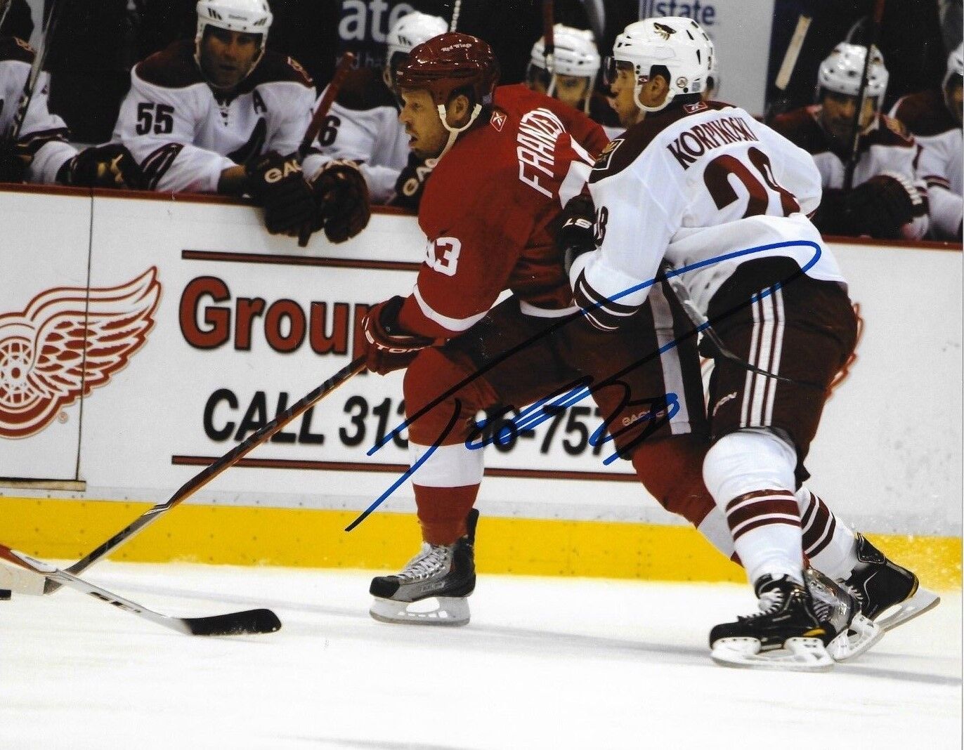 Lauri Korpikoski signed Arizona Coyotes 8x10 Photo Poster painting autographed 2