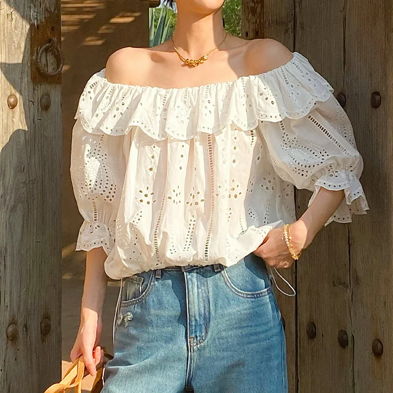 Uveng Uveng And Summer New Holiday Style French Shoulder Small Blouse White Dress Female Temperament Small Fragrant Suit