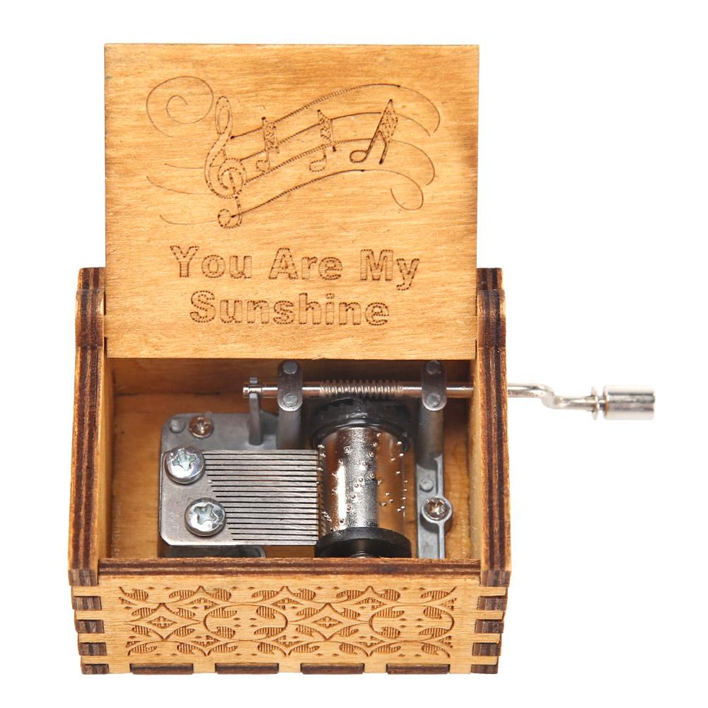 Retro Exquisite Wooden Hand Cranked Music Box Home Crafts Ornaments (A)