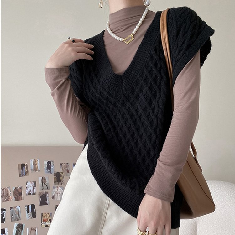 French Loose Solid Color V-collar Twisted Knitted Vest
