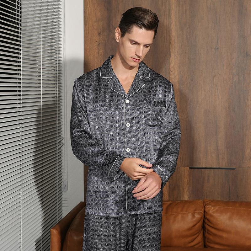 22 MOMME Pyjama luxieux à manches longues Affettuoso Pour homme 3