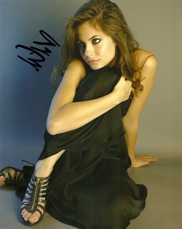 Arrow Willa Holland Autographed Signed 8x10 Photo Poster painting COA TWO