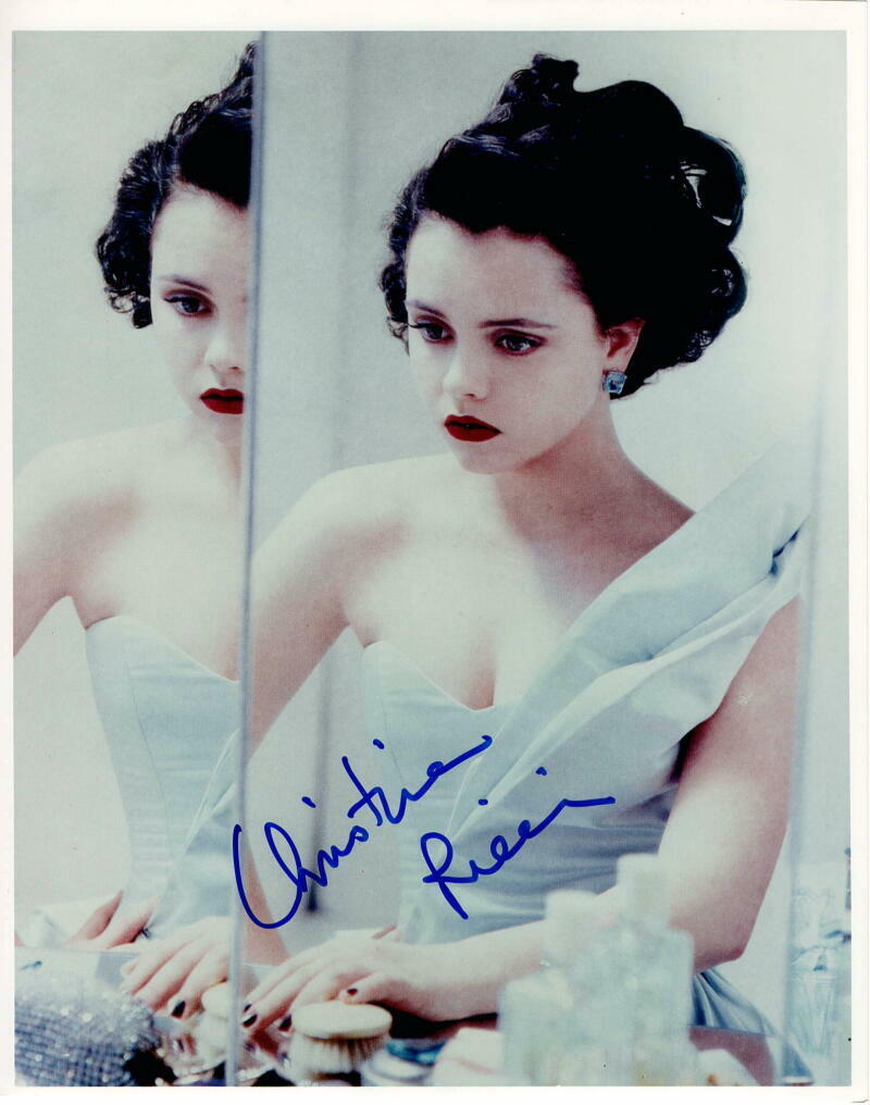 CHRISTINA RICCI SIGNED AUTOGRAPH 8X10 Photo Poster painting - YOUNG, VINTAGE FULL SIGNATURE RARE