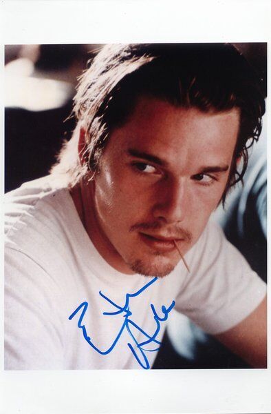 Ethan Hawke 1970- genuine autograph 7.5x10.5