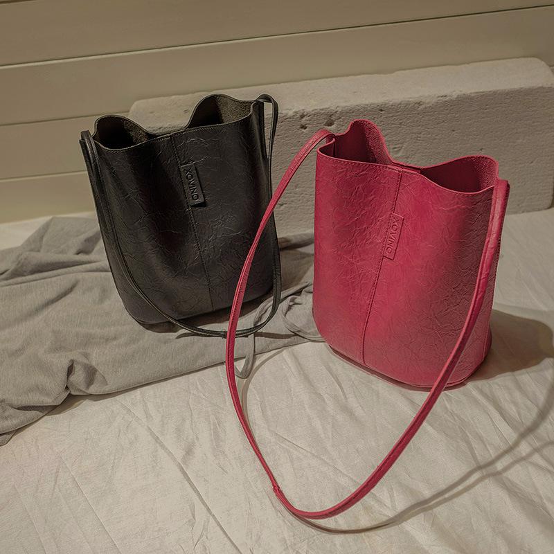 Women's Bag Pleated Leather Bucket Bag New Ladies Slung Shoulder Shopping Bag Fashion Women's Bag