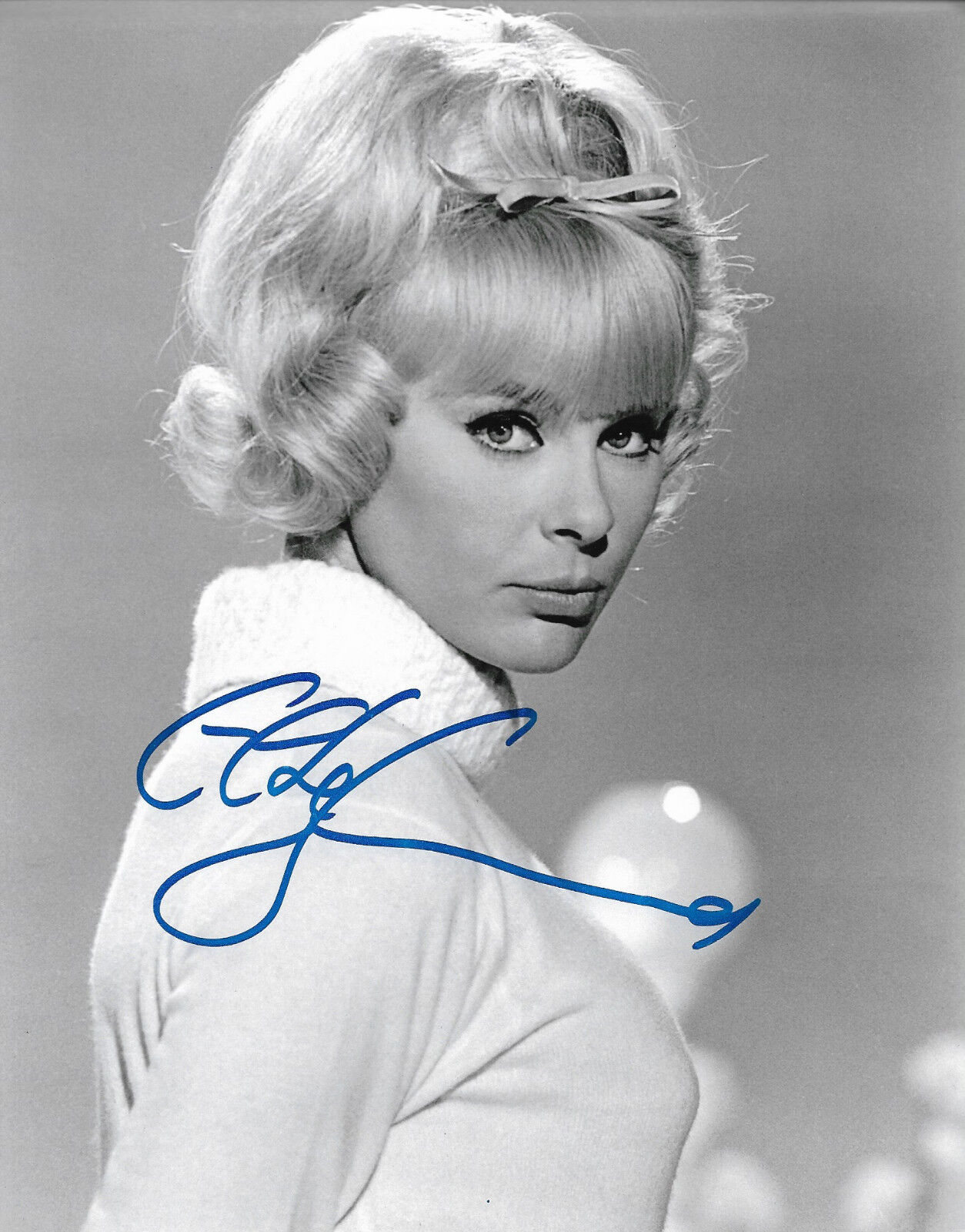 Elke Sommer signed 8x10 inch Photo Poster painting autograph